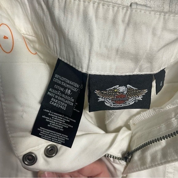 Harley Davidson Y2K Bermuda Shorts Capris Biker Studded  -White size 4 NWT - Picture 2 of 11